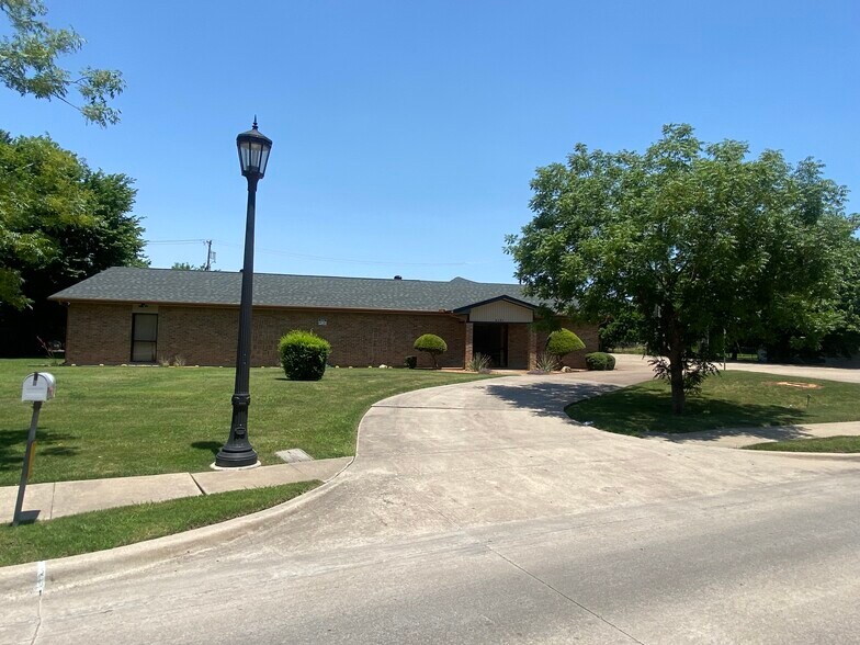 4121 Main St, Rowlett, TX à vendre - Photo de l’immeuble – Image 1 sur 2