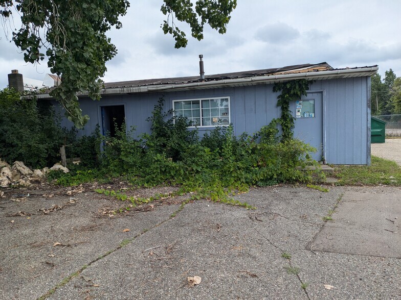 2909 S Martin Luther King Jr Blvd, Lansing, MI à vendre - Photo de l’immeuble – Image 3 sur 9