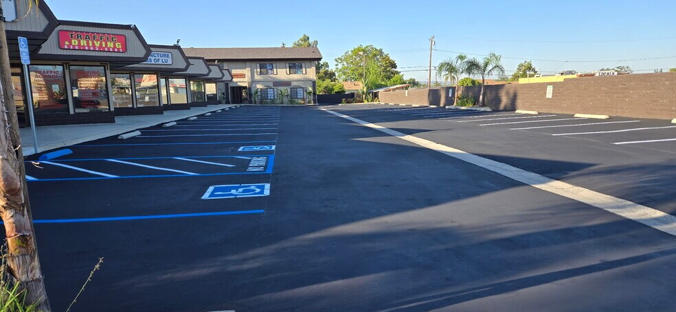 20628 E Arrow Hwy, Covina, CA à louer - Photo de l’immeuble – Image 3 sur 16