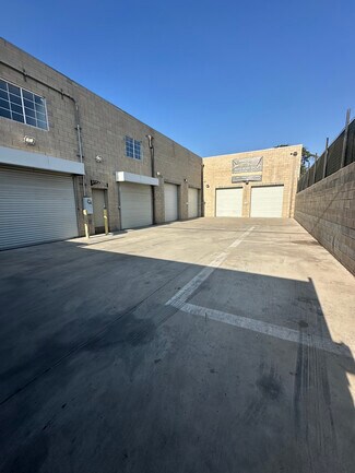 Plus de détails pour 10066 San Fernando Rd, Pacoima, CA - Industriel/Logistique à louer