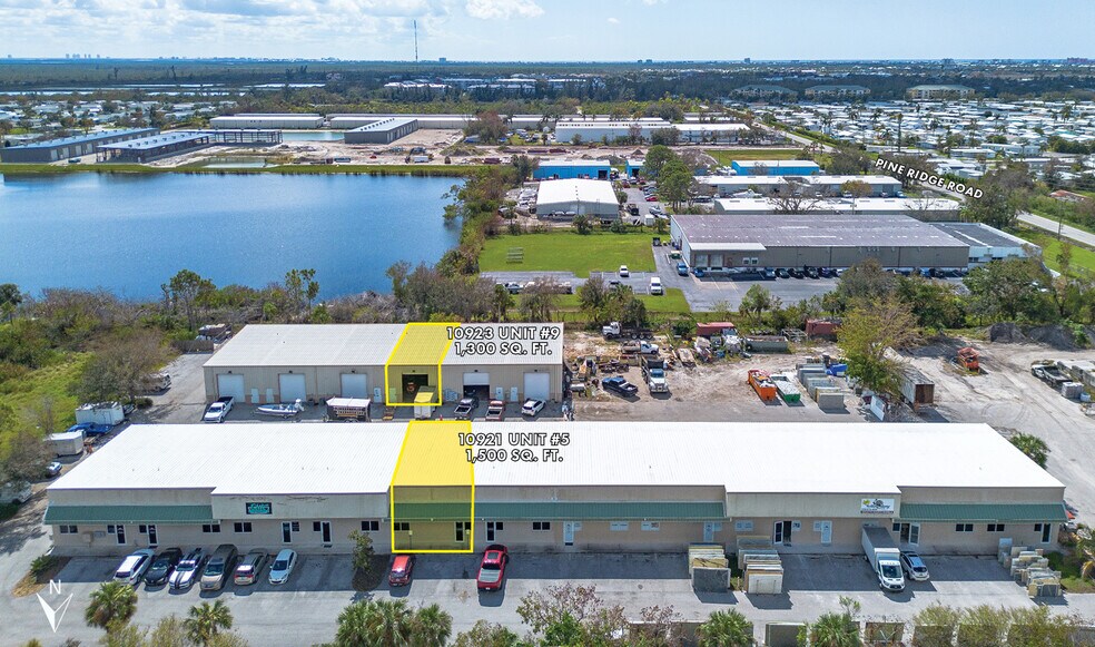 10921 Kelly Rd, Fort Myers, FL à louer - Aérien – Image 2 sur 10