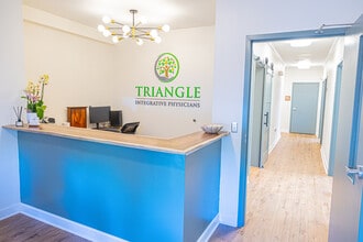 5015 Southpark Dr, Durham, NC à louer Photo intérieure– Image 2 sur 5