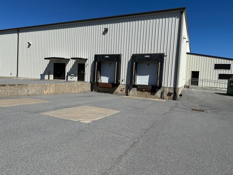 8 Glens Falls Tech Park, Glens Falls, NY à vendre - Photo de l’immeuble – Image 2 sur 11