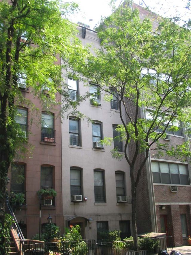 447 W 47th St, New York, NY à vendre Photo principale– Image 1 sur 16