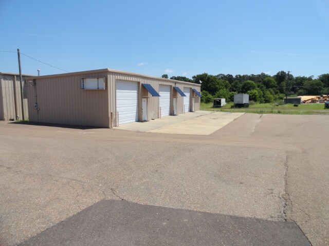 576 Highway 51 S, Batesville, MS à louer Photo principale– Image 1 sur 2