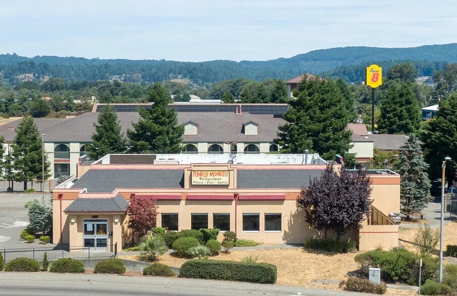 1875 Riverwalk Dr, Fortuna, CA à vendre - Photo de l’immeuble – Image 3 sur 32