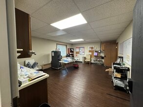 605 Chase Blvd, Sun Prairie, WI à louer Photo de l’immeuble– Image 2 sur 18