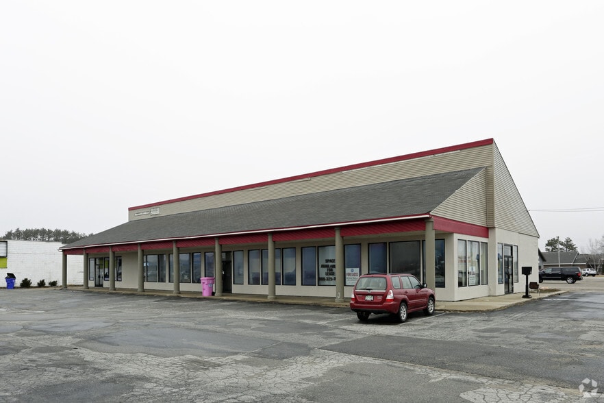 1602-1604 N Mitchell St, Cadillac, MI à louer - Photo principale – Image 1 sur 3