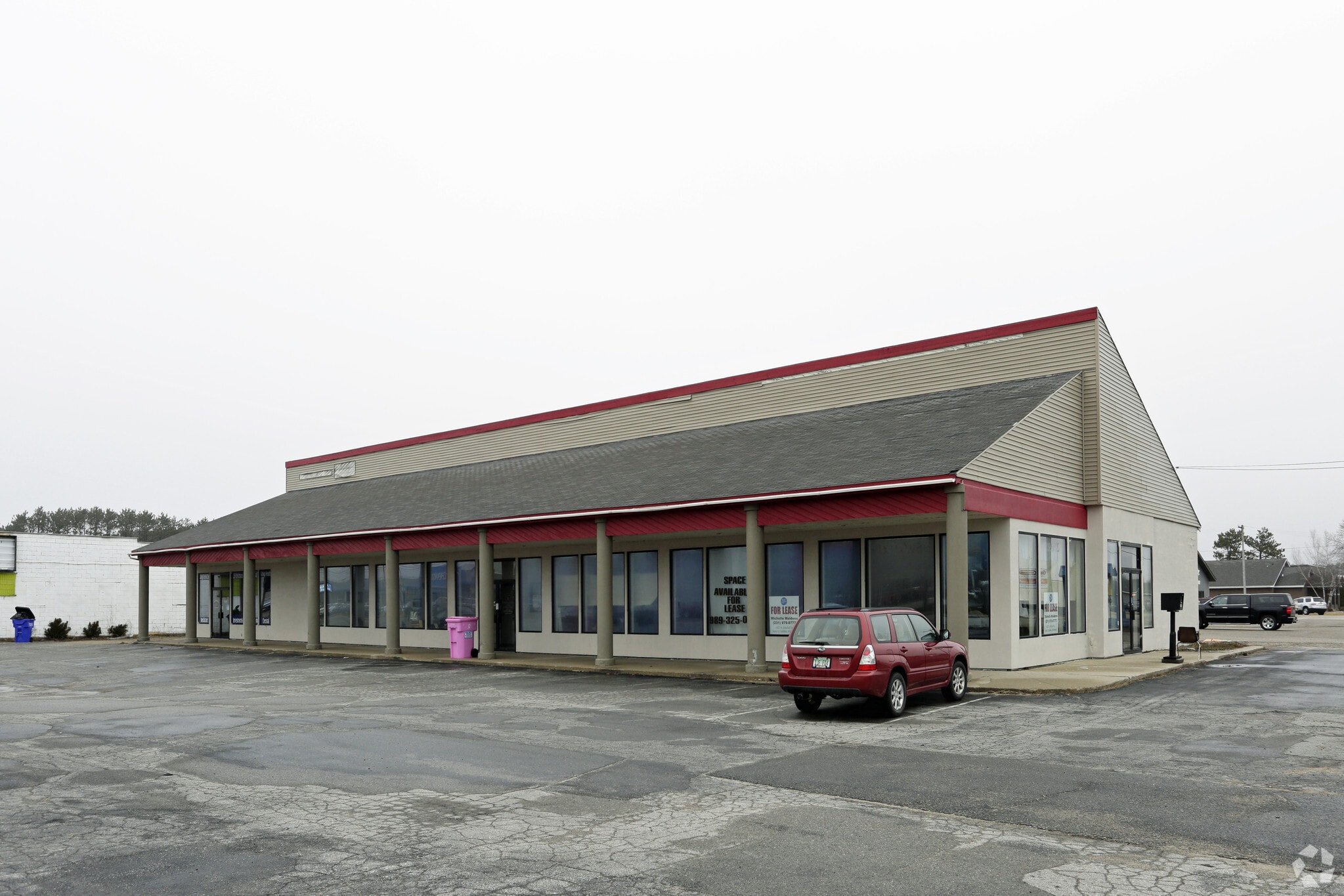 1602-1604 N Mitchell St, Cadillac, MI à louer Photo principale– Image 1 sur 4