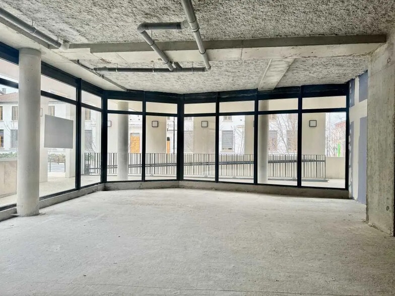 Bureau dans Genas à vendre - Photo de l’immeuble – Image 3 sur 4