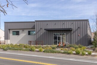 Plus de détails pour 614 Cantrill Dr, Davis, CA - Industriel/Logistique à louer
