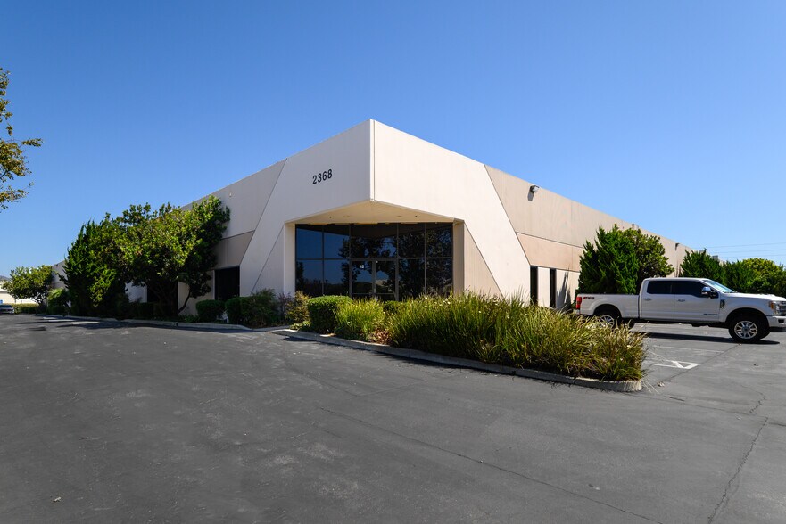 2368 Eastman Ave, Ventura, CA à vendre - Photo de l’immeuble – Image 3 sur 3