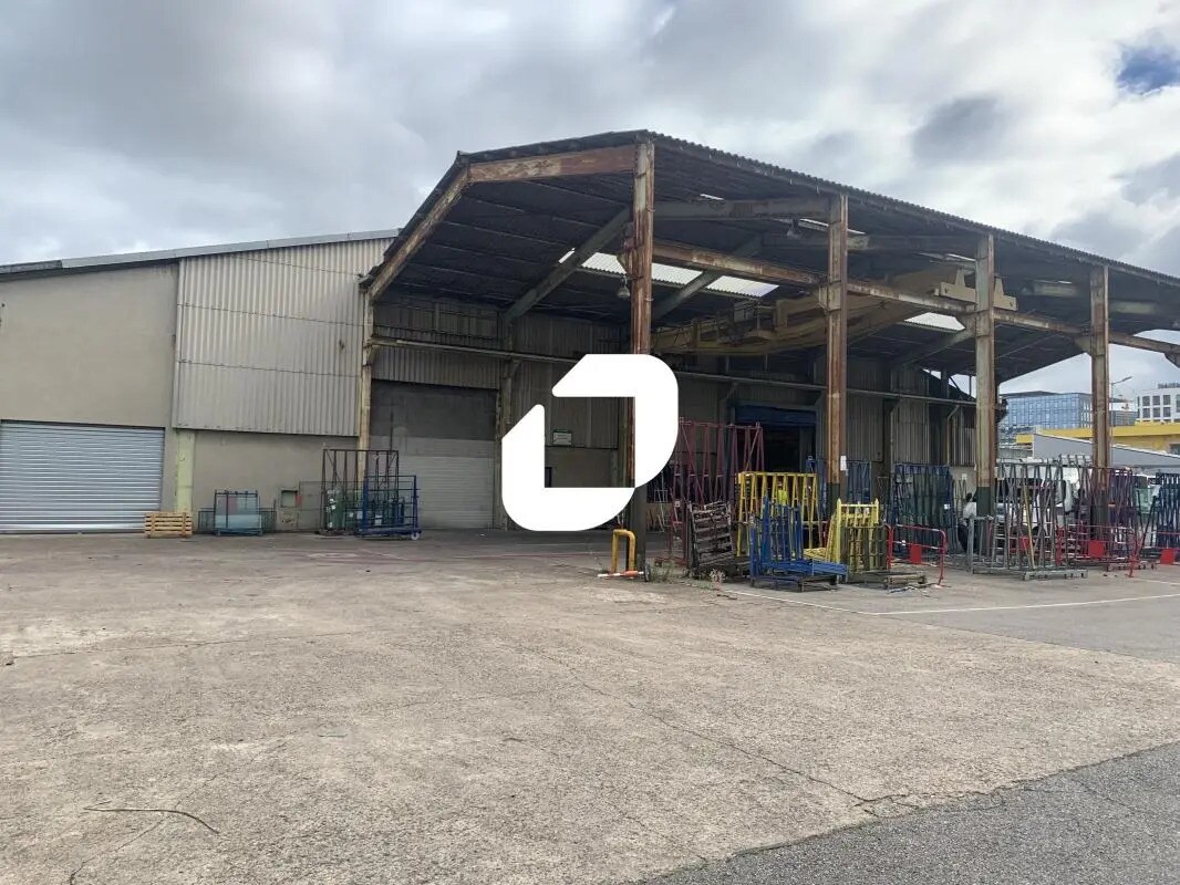 Local d’activités dans Villeurbanne à louer Photo de l’immeuble– Image 1 sur 7