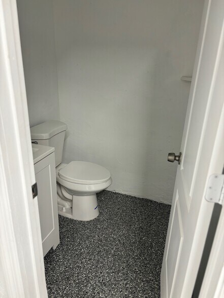 2621-2629 NE 5th Ave, Pompano Beach, FL à louer - Photo intérieure – Image 3 sur 5