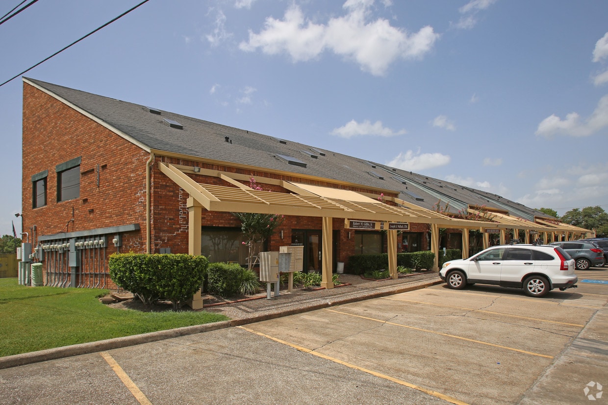17300 El Camino Real, Houston, TX à louer Photo de l’immeuble– Image 1 sur 1