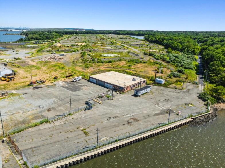 4101 Arthur Kill Rd, Staten Island, NY à louer - Photo de l’immeuble – Image 3 sur 4