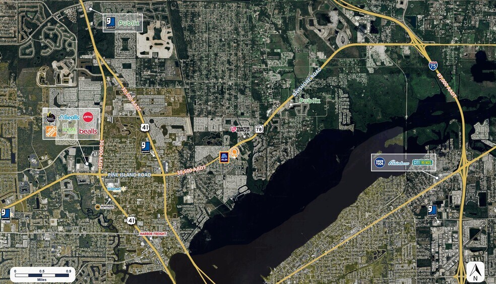 5660 Bayshore Rd, North Fort Myers, FL à louer - Photo de l’immeuble – Image 3 sur 24