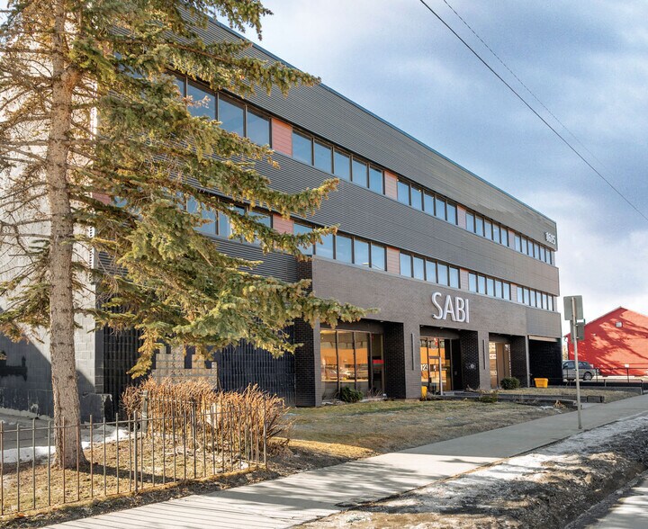 1615 10th Ave SW, Calgary, AB à louer - Photo principale – Image 1 sur 12