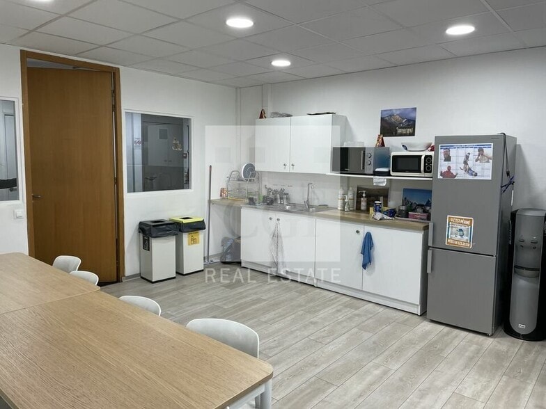 Bureau dans Grenoble à louer - Photo intérieure – Image 2 sur 13