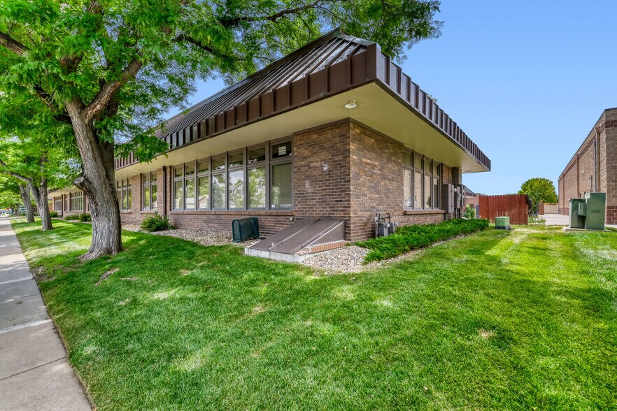 3669 S Huron St, Englewood, CO à vendre - Photo de l’immeuble – Image 3 sur 5