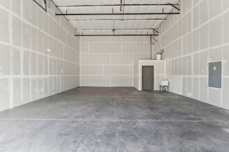 7915 Glen Harbor Blvd, Glendale, AZ à louer Photo intérieure– Image 2 sur 6