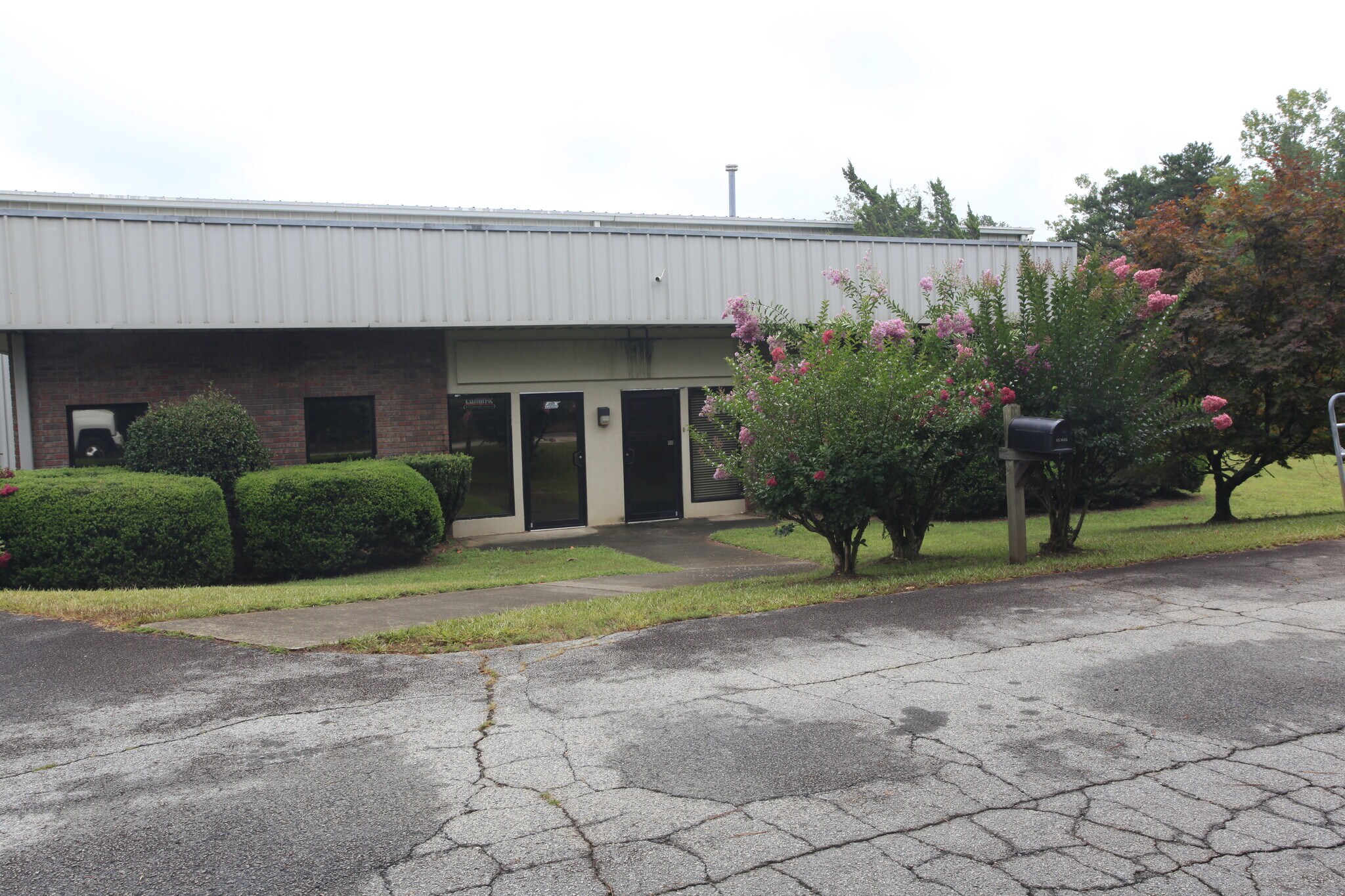 102 Camp Creek Industrial Pky, Cornelia, GA à louer Photo principale– Image 1 sur 7