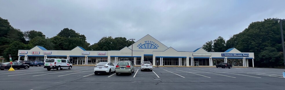 411-431 W Main St, Norwich, CT à louer - Photo de l’immeuble – Image 1 sur 2