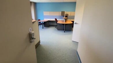 8 N Corporate Dr, Riverdale, NJ à louer - Vidéo sur l’annonce professionnelle 