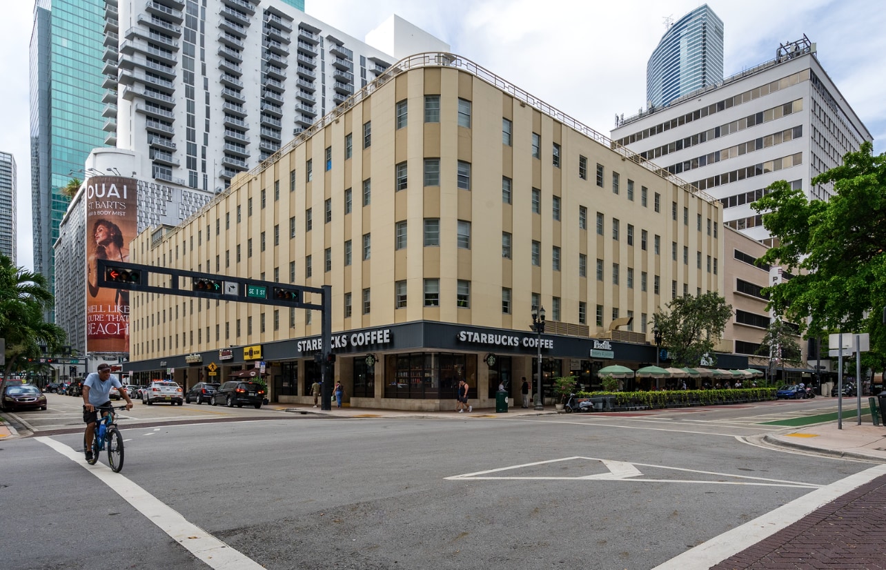 254 SE 1st St, Miami, FL à louer Photo intérieure– Image 1 sur 4