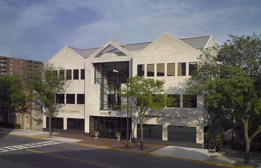 260 E Brown St, Birmingham, MI à louer - Photo de l’immeuble – Image 2 sur 12