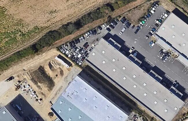 Plus de détails pour 737 Rue De L'Hers, Escalquens - Terrain à louer