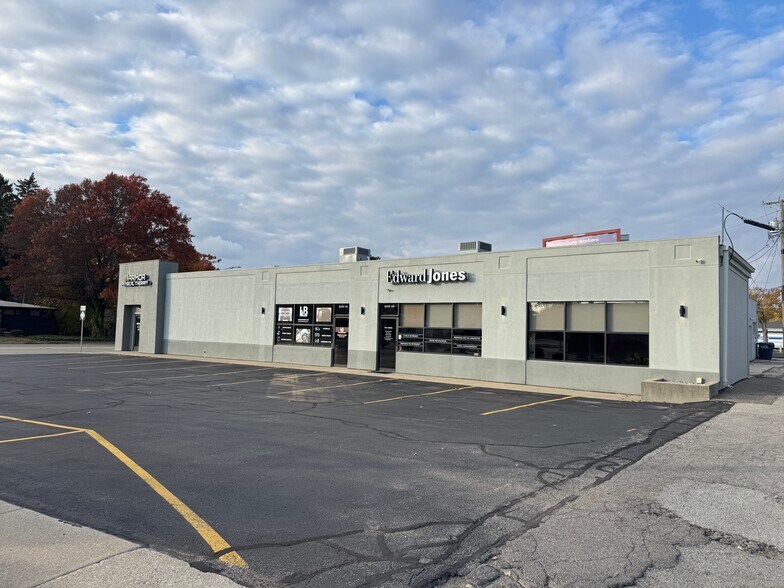 2525 Niles Ave, Saint Joseph, MI à louer - Photo de l’immeuble – Image 2 sur 6