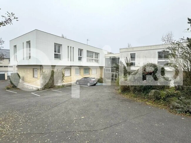 Plus de détails pour Bureau à vendre