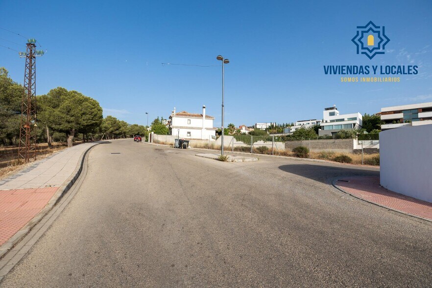 Calle Cúllar Vega, 42, La Zubia, Granada à vendre - Photo de l’immeuble – Image 2 sur 18