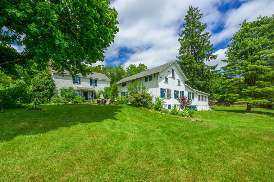 350 Old Cheshire Road, Lanesborough, MA à vendre - Photo de l’immeuble – Image 3 sur 5