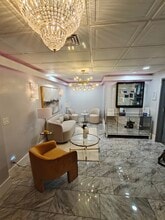 3333 N Federal Hwy, Oakland Park, FL à louer Photo intérieure– Image 1 sur 12