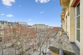 63 Avenue Des Champs Elysées, Paris, PAR - Vue aérienne vue de carte