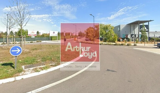 Plus de détails pour Local commercial à louer