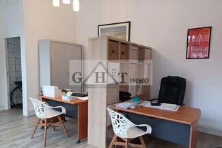 Plus de détails pour Local commercial à vendre