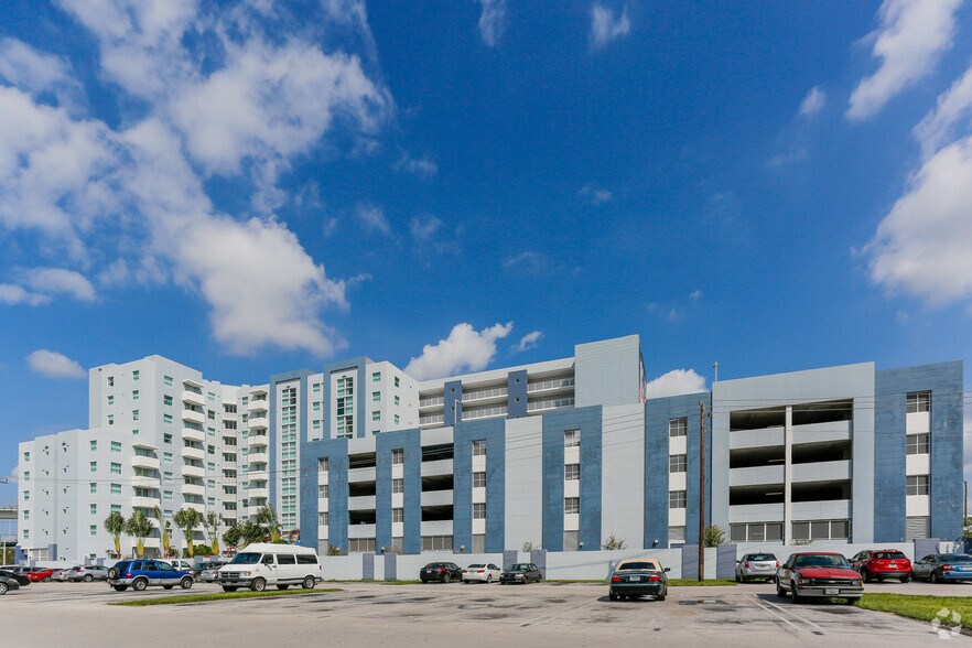 3650 NW 36th St, Miami, FL à louer - Photo de l’immeuble – Image 2 sur 7