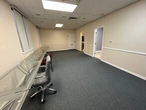 3949 Evans Ave, Fort Myers, FL à louer Photo intérieure– Image 1 sur 4