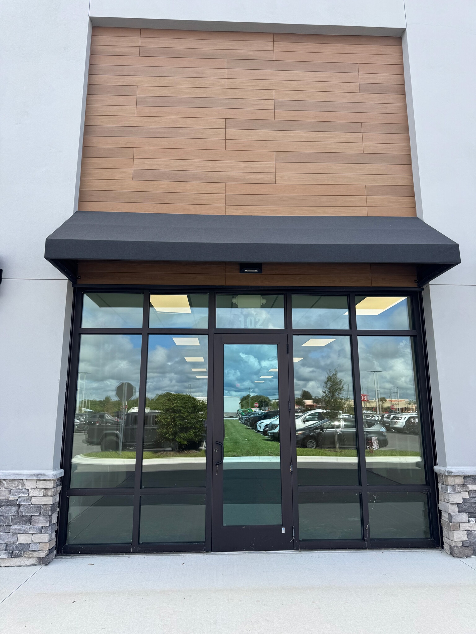 5183 N Wickham Rd, Melbourne, FL à louer Photo intérieure– Image 1 sur 4