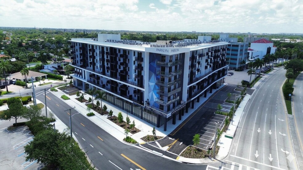 3411 N Federal Hwy, Oakland Park, FL à louer - Photo de l’immeuble – Image 2 sur 5