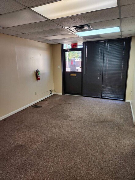 502 Twin Bridges Rd, Alexandria, LA à louer - Photo de l’immeuble – Image 2 sur 33