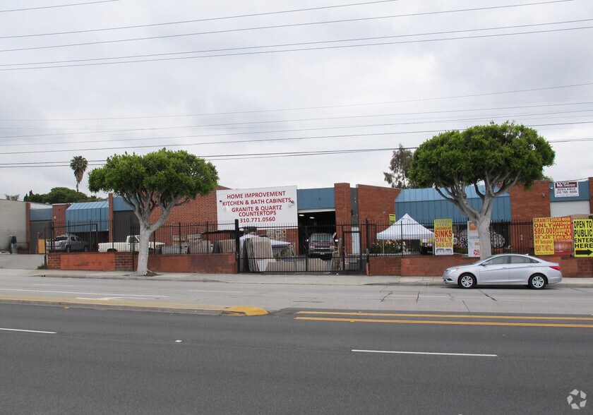 12820 S Western Ave, Gardena, CA à louer - Photo de l’immeuble – Image 3 sur 12