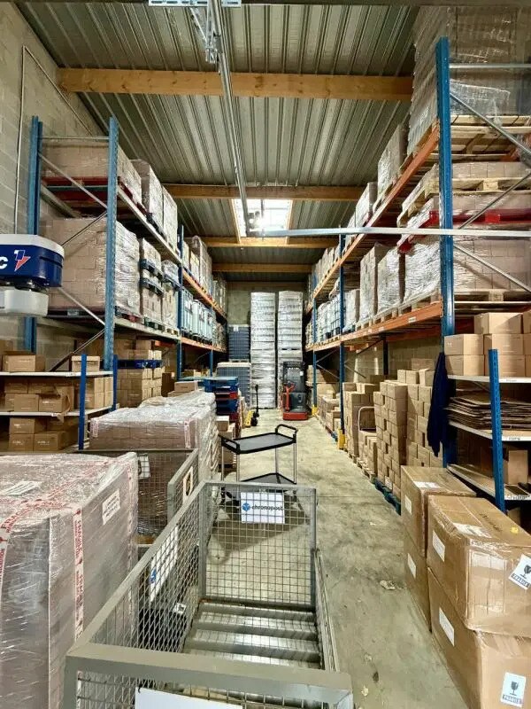 Plus de détails pour Local d'activités à louer