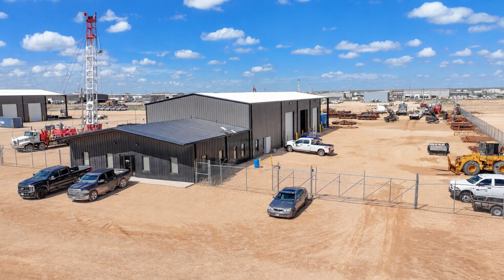 2607 Holdridge Road, Midland, TX à vendre - Photo de l’immeuble – Image 2 sur 29