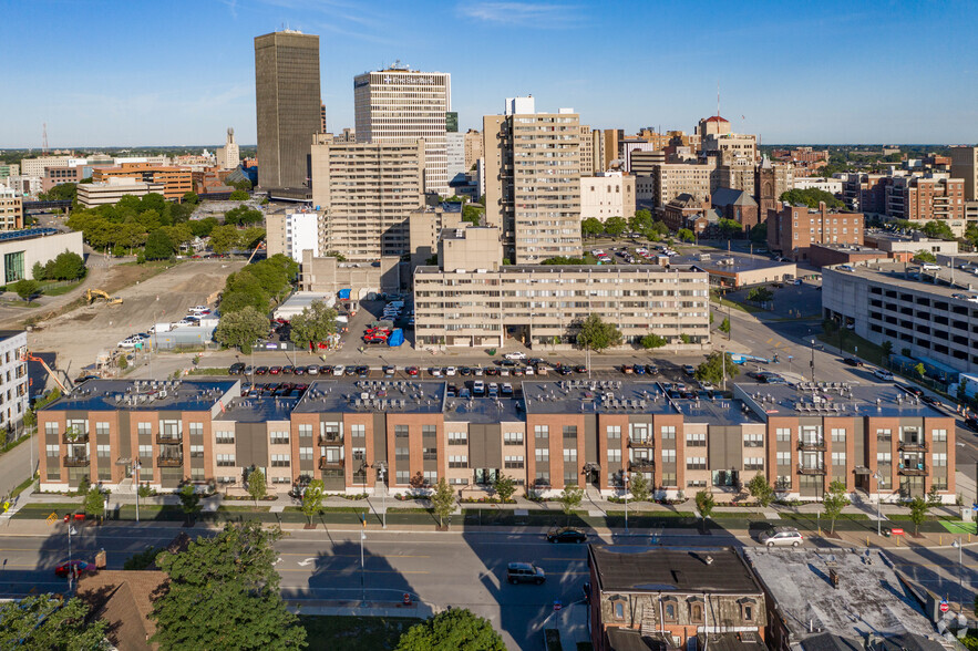 47 Savannah St, Rochester, NY à louer - Photo de l’immeuble – Image 3 sur 4