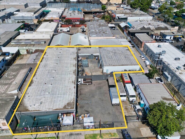 8625 Avalon Blvd, Los Angeles, CA à vendre - Photo de l’immeuble – Image 1 sur 12