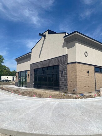 Plus de détails pour 1808 Washington St, Pella, IA - Local commercial à louer